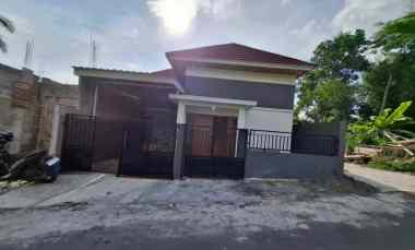 Rumah Baru Siap Huni di Jalan Kaliurang km 13 dekat Pppg Kesenian