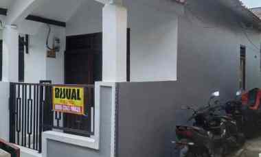 dijual rumah kampung kelapa cikokol
