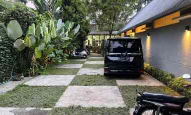 Dijual Rumah Kantor di Jalan Dipatiukur Dago Bandung