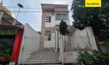 Dijual Rumah Lelang Karangan Jaya Wiyung Surabaya Barat LT 121m2 SHM