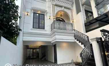 Dijual Murah Rumah Classic di Komplek Kav DKI Jagakarsa Jakarta Selata