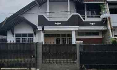 Dijual Rumah Milik Pribadi di Lengkong Bandung. SHM Lt.236m2, Lb.380 M