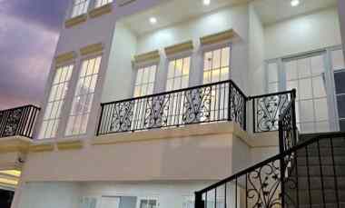 Murah Dijual Rumah Mewah 8x12 Brand New Siap Huni New di Kayu Mas