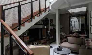 For Sale Rumah Family Size Kebagusan - dekat AEON Stasiun