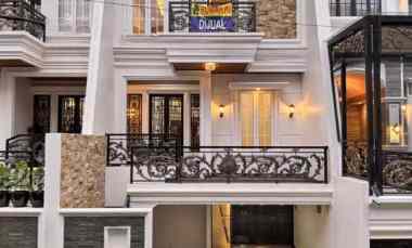 Dijual Rumah Mewah Townhouse Exclusive di Kebagusan, Jakarta Selatan