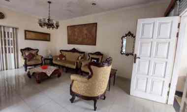 Dijual Rumah Tua Hitung Tanah Kebayoran Baru Jakarta Selatan