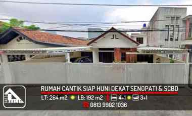 Rumah Cantik Siap Huni dekat SCBD, Kebayoran Baru, Jakarta Selatan