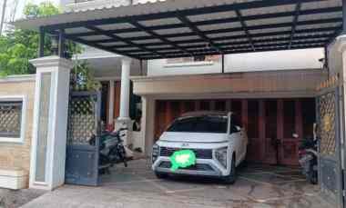 Dijual Rumah dalam Komplek Cidodol Kebayoran Lama Bangunan 3 Lantai