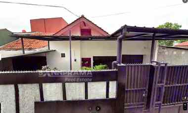 Rumah Hook Ada 4 Unit Kios, Kebon Jeruk dekat Kampus Binus -ash