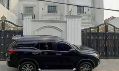 Rumah Baru American Classic dalam Komplek di Kebon Jeruk Jakbar