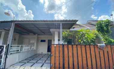 Rumah Siap Huni Minimalis Cantik Type 50/102m2 di Prambanan Cuma 550Jt