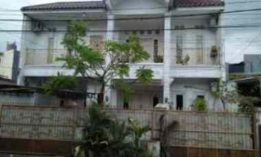 Rumah di Kelapa Dua Kabupaten Tangerang dalam Komplek Harga Nego