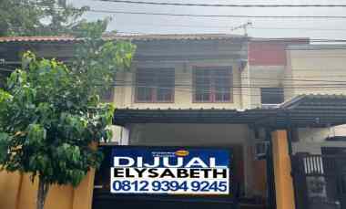 Dijual Cepat Rumah 2 Lantai, Hook, Row 3 Mobil, Kelapa Gading