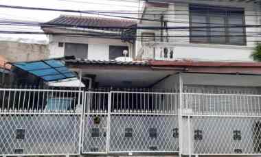 Dijual Rumah dan Paviliun di Kemang, Mampang Prapatan, Jaksel