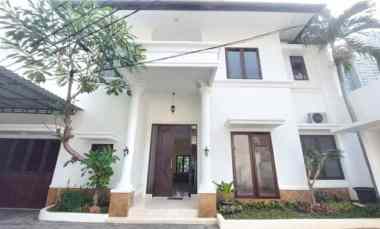Dijual Rumah Cantik, Siap Huni Pool Kemang Jakarta Selatan