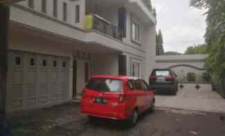 Rumah dalam Cluster Elit di Kemang Lokasi Strategis dekat Perkantoran