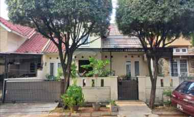 Rumah Dijual di Kemang Pratama 3