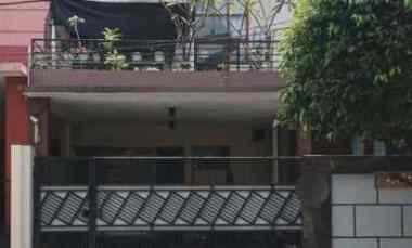 Rumah Kokoh 2 Lt Siap Huni dalam Perumahan Kemang Pratama Bekasi