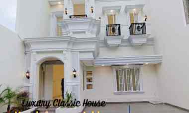 Rumah Luxury Classic di Kembangan, Jakbar Lt.260 Lb.350 Rp.5,3M