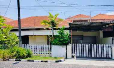 Rumah Dijual Ketintang Surabaya Strategis Siap Huni