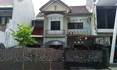 Rumah Lks Perum Elit, Klampis, Semolowaru, Semampir, 2 lantai, Row 3 mobil