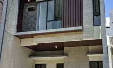 Ready Unit Baru Gress, 2 Lantai Klampis Surabaya Jalan Row 4 Mobil