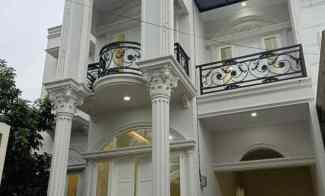 Rumah Dijual di jalan batu jagakarsa