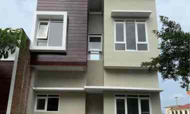 Rumah 2 Lantai Siap Huni Lokasi Perumahan Sukun Kota Malang