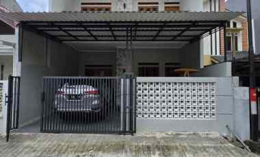 Rumah Dijual di Komplek Billymoon Pondok Kelapa Jaktim