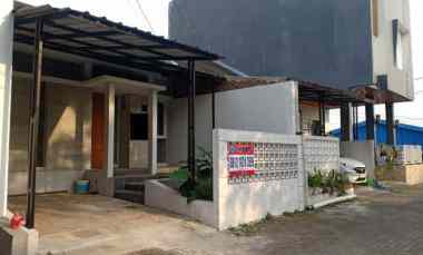 Rumah Siap Huni sudah Renovasi Lingkungan Nyaman di Komplek Cilame
