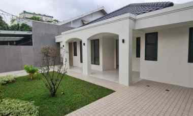 dijual rumah komplek cipinang elok 2