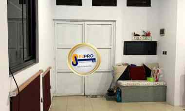 Dijual Rumah Ada Mezzanine Minimalis Siaphuni di Komplek Cipinang Elok