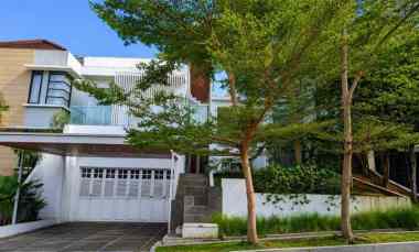 dijual rumah komplek elite dago resort