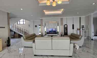 Dijual Rumah Mewah American Modern Komplek Gegerkalong Permai Ciwaruga