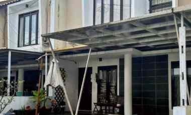 Rumah Strategis Komplek Golden Pasir Impun Mandalajati Arcamanik Kodya