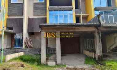 Jual Rumah di Komplek Graha Mansion Jalan Kapten Sumarsono - Helvetia