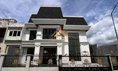 Dijual Rumah Komplek Graha Metropolitan Jalan Kapten Sumarsono