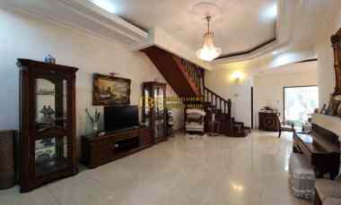 dijual rumah komplek griya riatur jalan