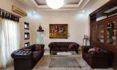 dijual rumah komplek griya riatur jalan