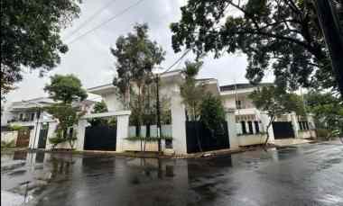 Dijual Rumah Mewah M Residence Sunter Ada Swimming Pool Murah Htg Tana