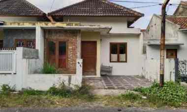 Rumah Dijual di komplek Margahayu Raya Buahbatu Bandung