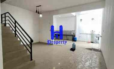 dijual rumah komplek mutiara residence