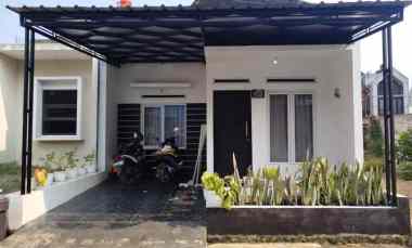 Rumah Nyaman Komplek Pinus Regency Soekarno Hatta Cisaranten Kota Ban