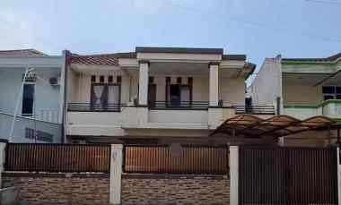 Rumah Coklat2 Centil di Taman Modern,Pulo Gebang, Cakung
