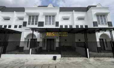 dijual rumah komplek ringroad ville