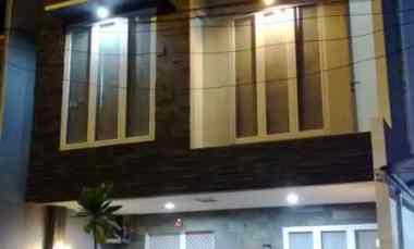 Dijual Cepat Rumah 3 Lantai Siap Huni Full Furnished Taman Palem