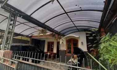 Rumah Nyaman dan Luas di Komplek Tanjungsari Antapani Bandung