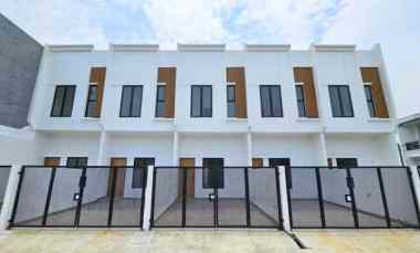 Rumah Mewah 2LT Bisa KPR DP Kecil di Kota Harapan Indah Bekasi