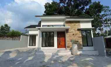 Rumah Siap Huni Minimalis Cuma 530 juta Lokasi di Sleman dekat Rsu