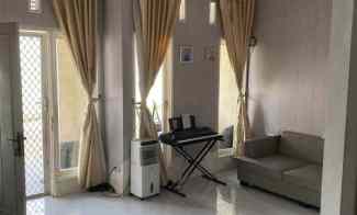 Rumah di Krukut, 2Lt, Semi Furnished, Nyaman dalam Cluster, Krukut Raya